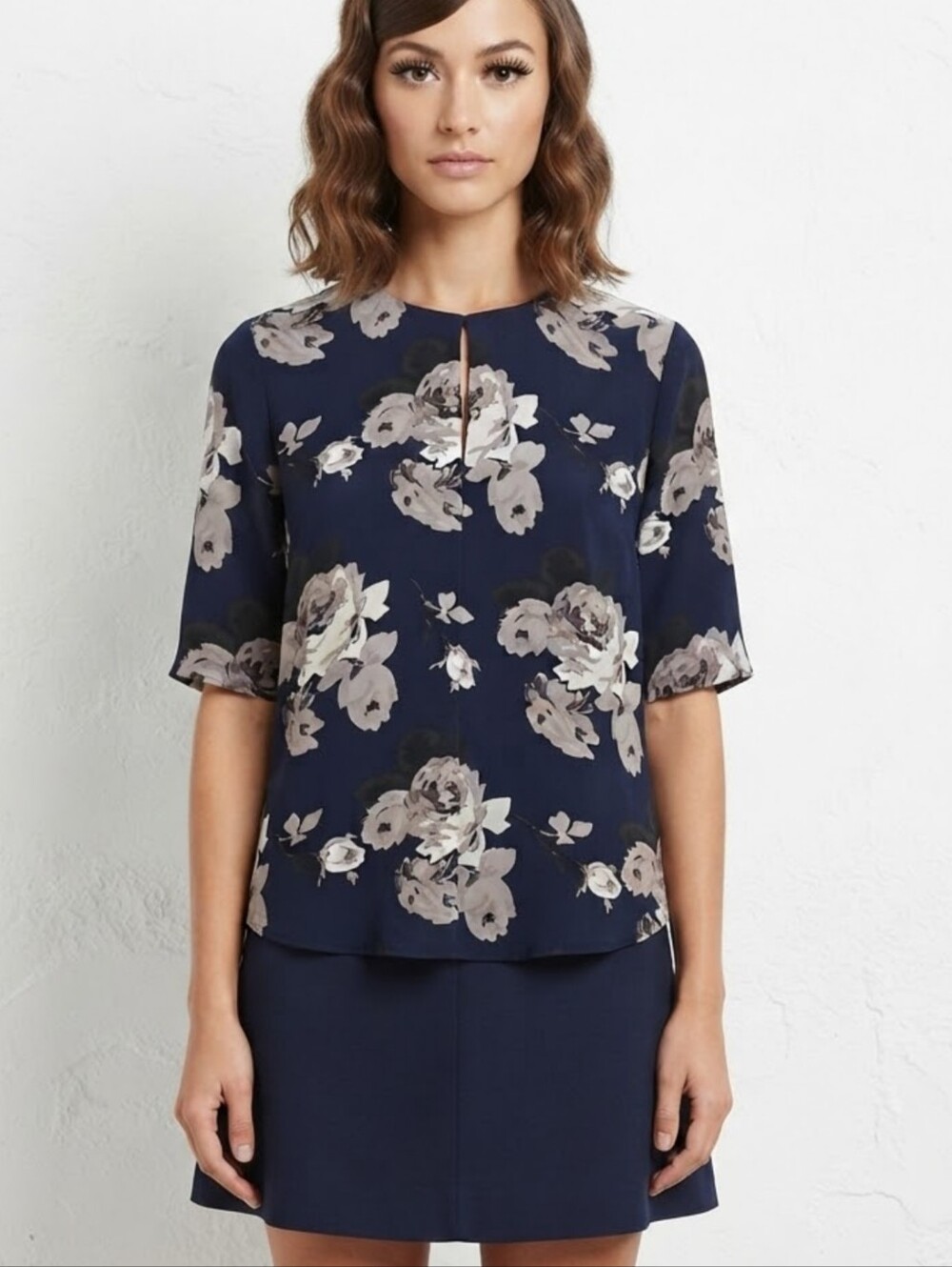 100% Silk Theory Floral Antazie Blouse Size Small Top Hook Eye Enclosure